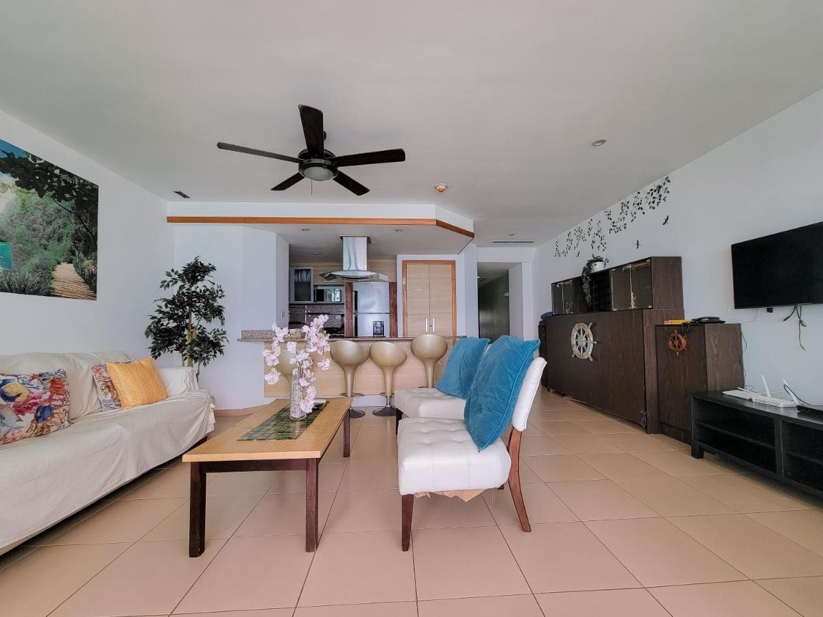 Marbella Towers beachfront 2 bedrooms Juan Dolio Buitenkant foto